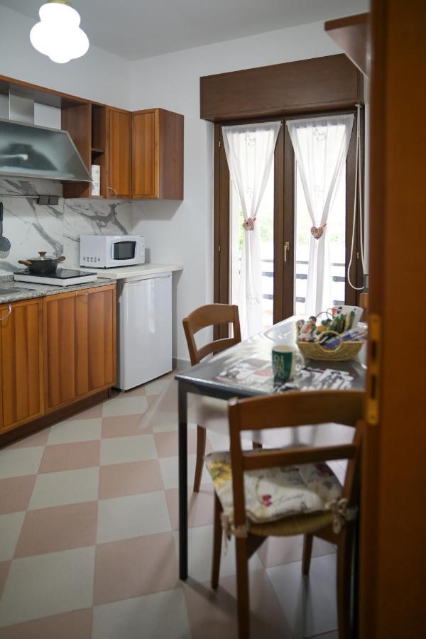 B&B Apartment 1970 Lauria Inferiore Bagian luar foto